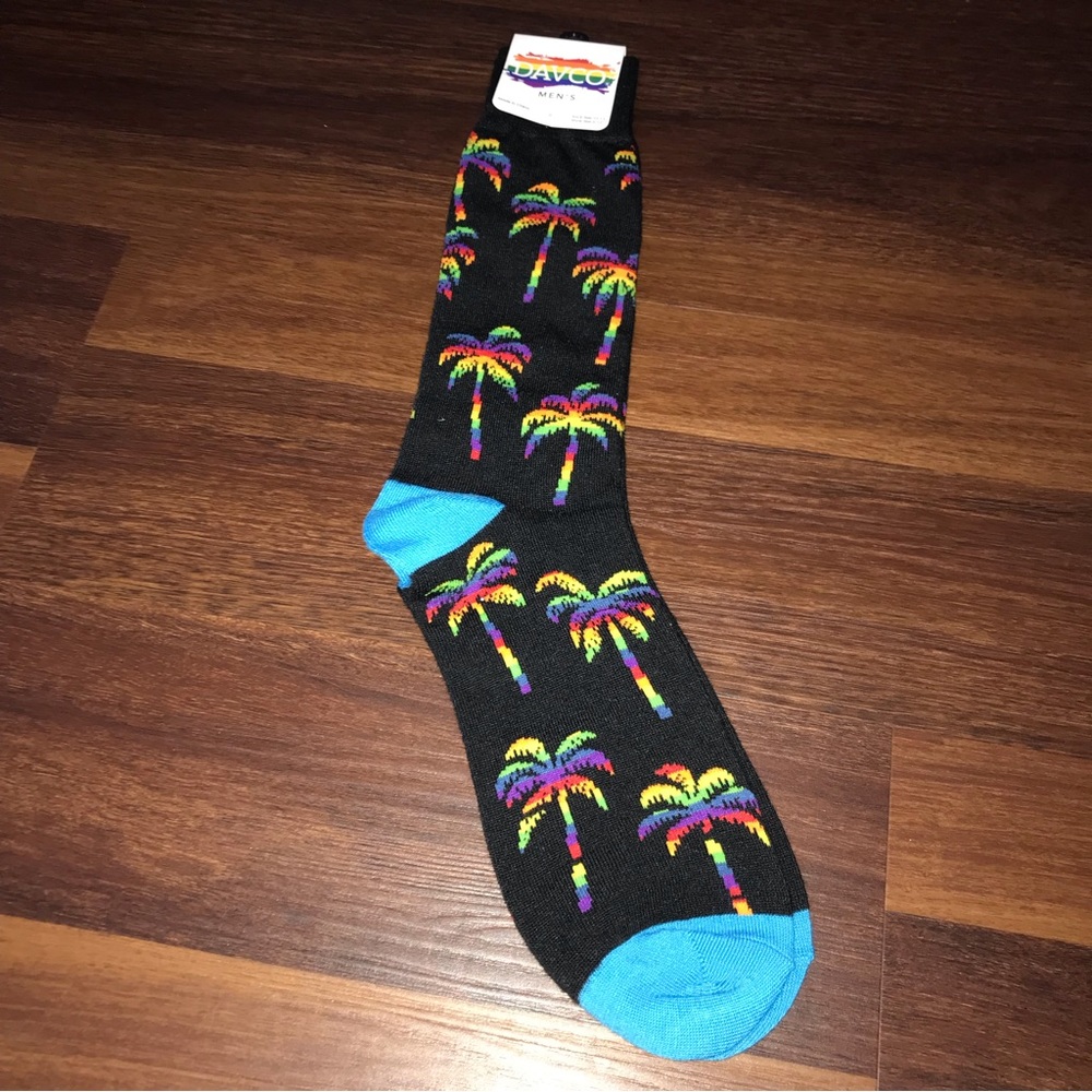 Davco Rainbow Palm Trees Pride Socks NWT